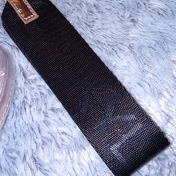 Kendell + Kylie wallet  💕 - Picture 7 of 12